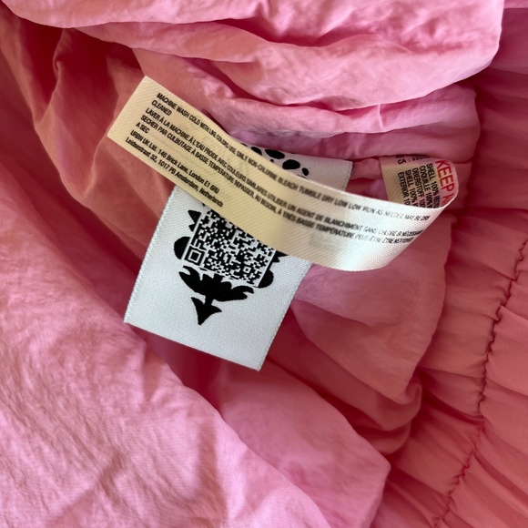 Care FP Scrunch Time Puffer Vest - size medium - new with tags. RRP $148. - Picture 4 of 10